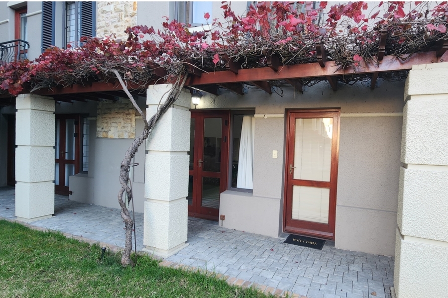 To Let 2 Bedroom Property for Rent in Tyger Valley Western Cape